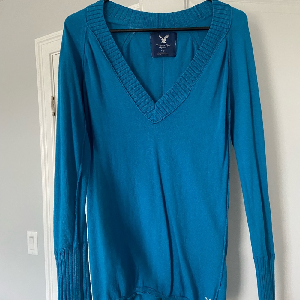 American Eagle sweater